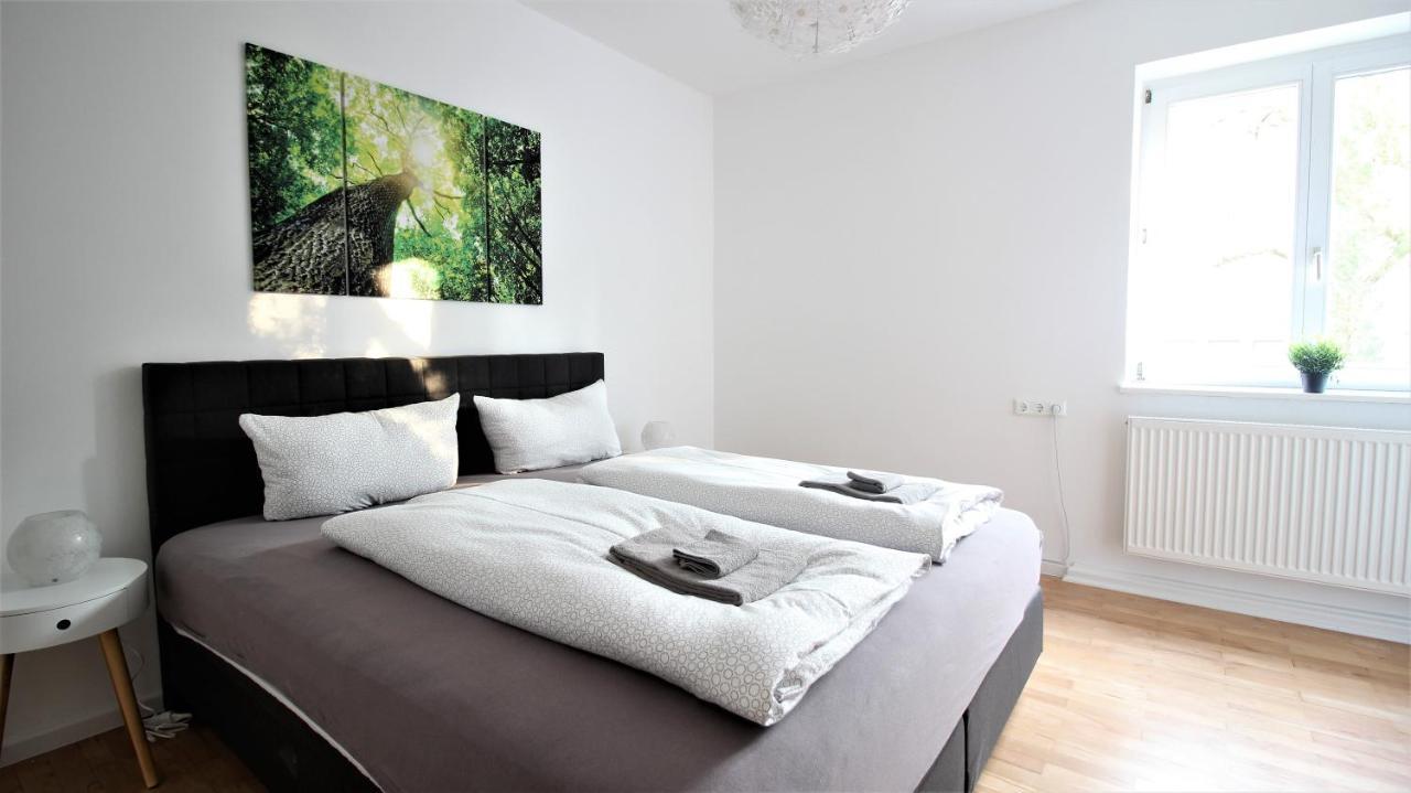 Light-Flooded City Apartment With Balcony And Garden Würzburg Kültér fotó