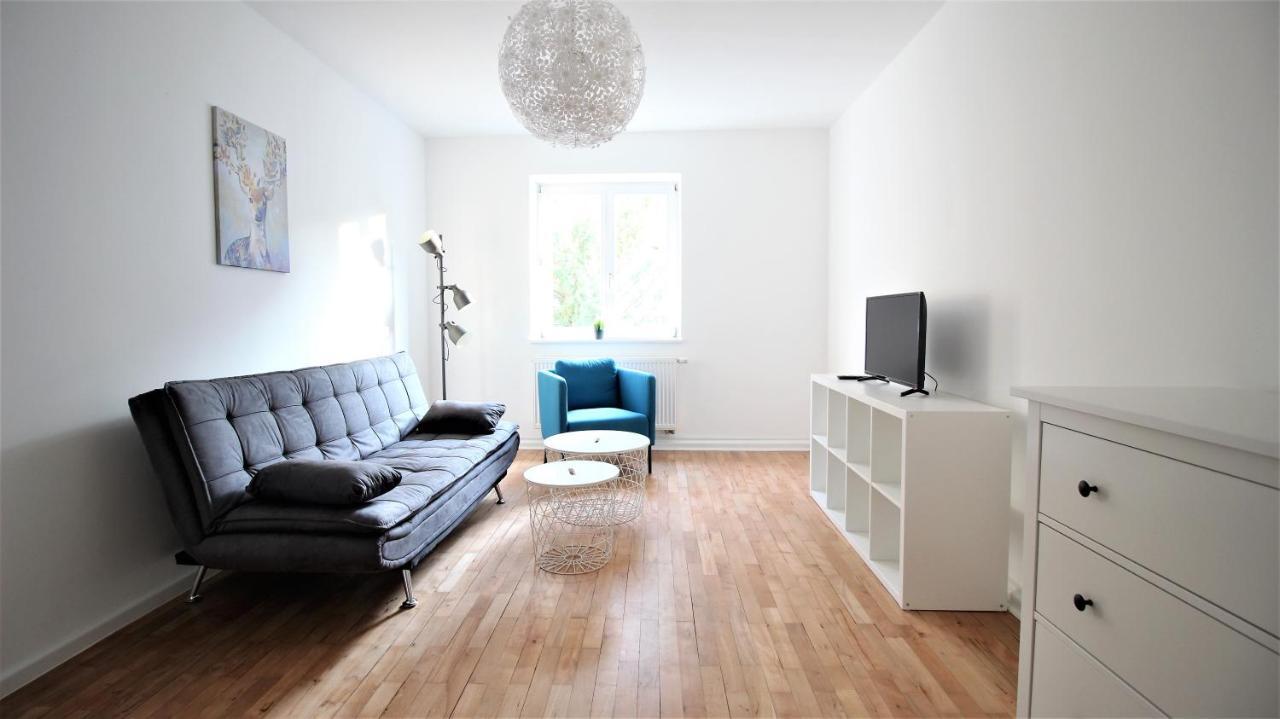 Light-Flooded City Apartment With Balcony And Garden Würzburg Kültér fotó