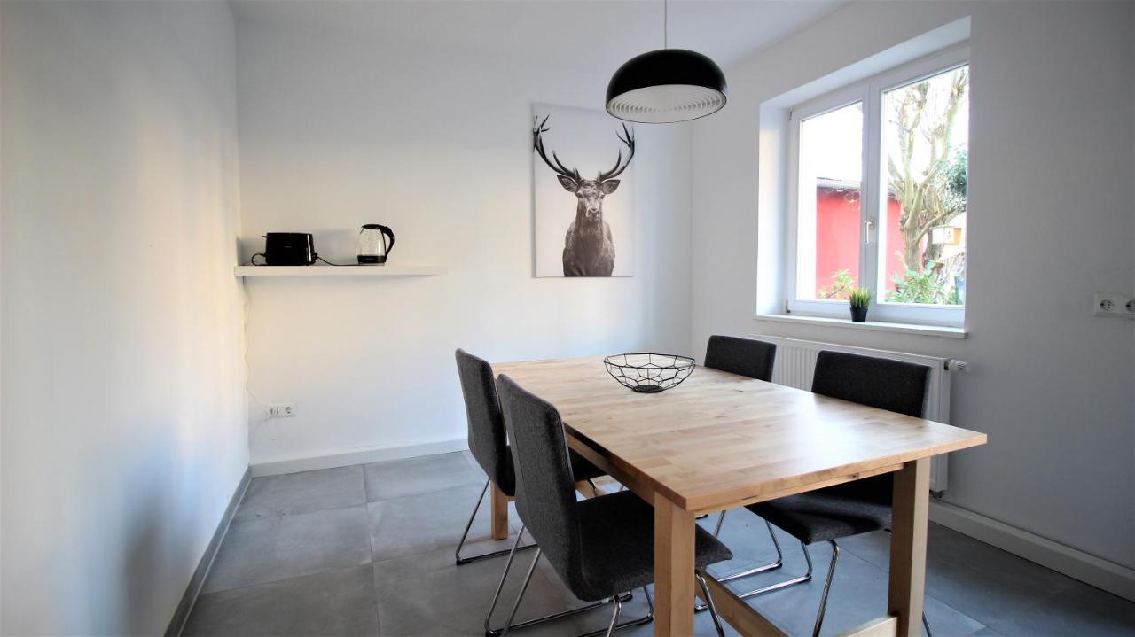 Light-Flooded City Apartment With Balcony And Garden Würzburg Kültér fotó