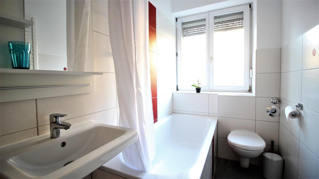 Light-Flooded City Apartment With Balcony And Garden Würzburg Kültér fotó